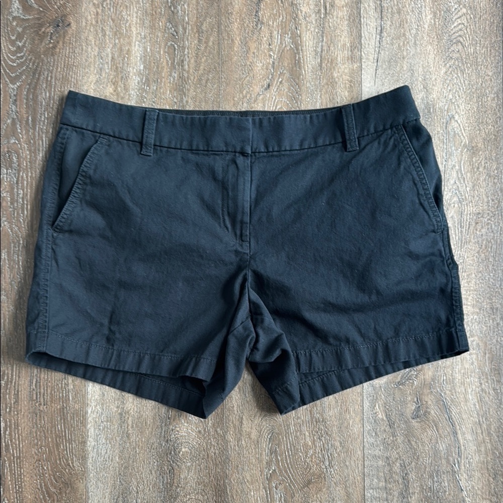 Banana Republic shorts.  Black.  Women’s Size 12. Great used condition!